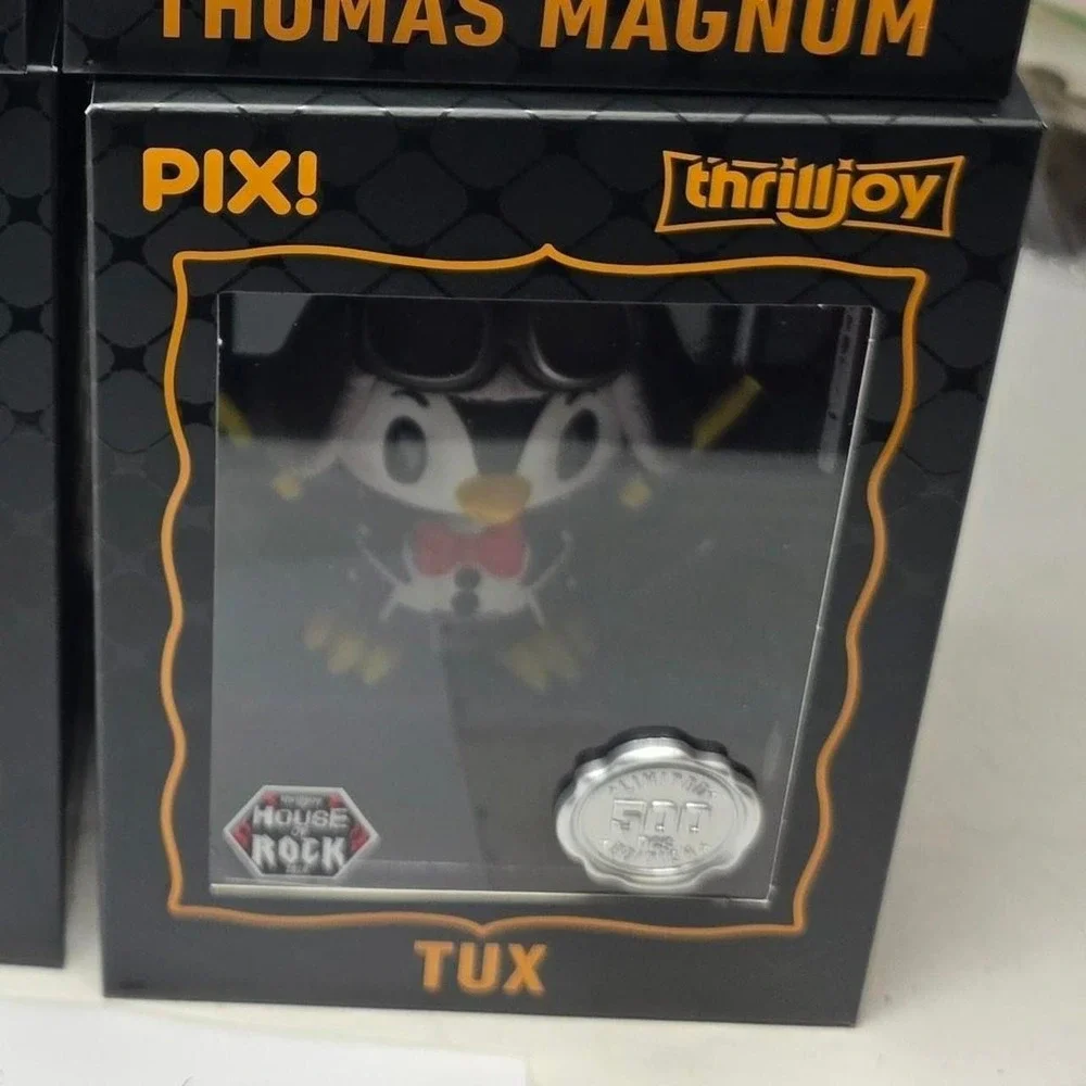 Tux thrilljoy house of rock